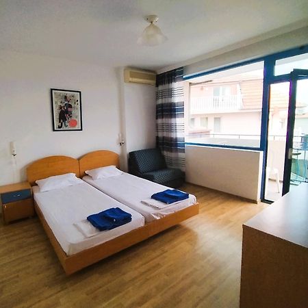 פומורי Lira Sto Apartments מראה חיצוני תמונה