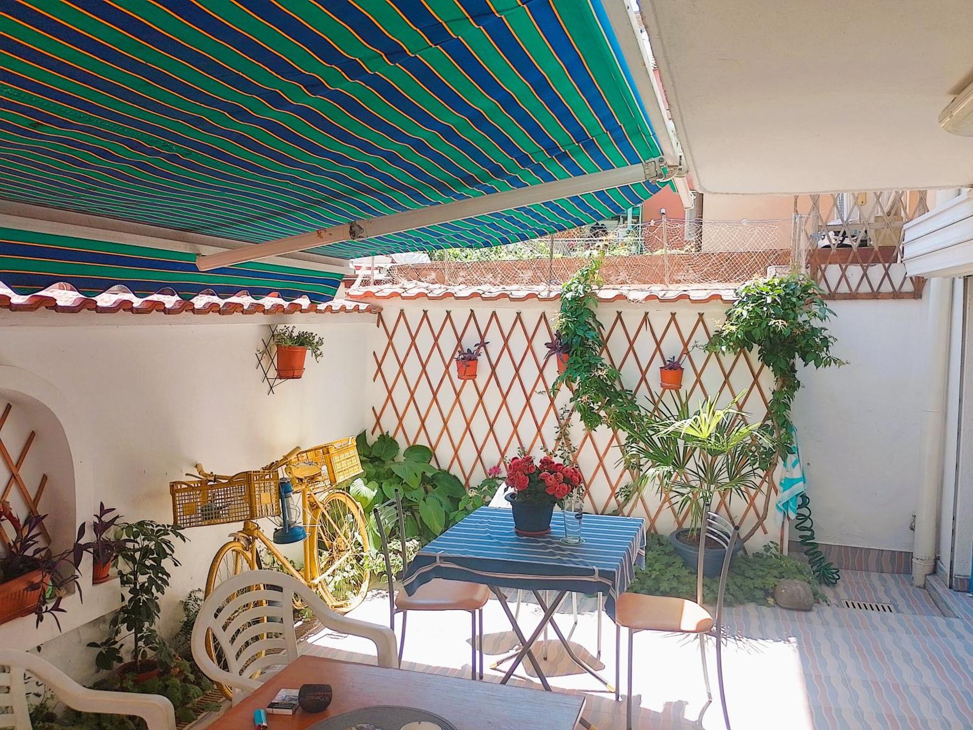 פומורי Lira Sto Apartments מראה חיצוני תמונה