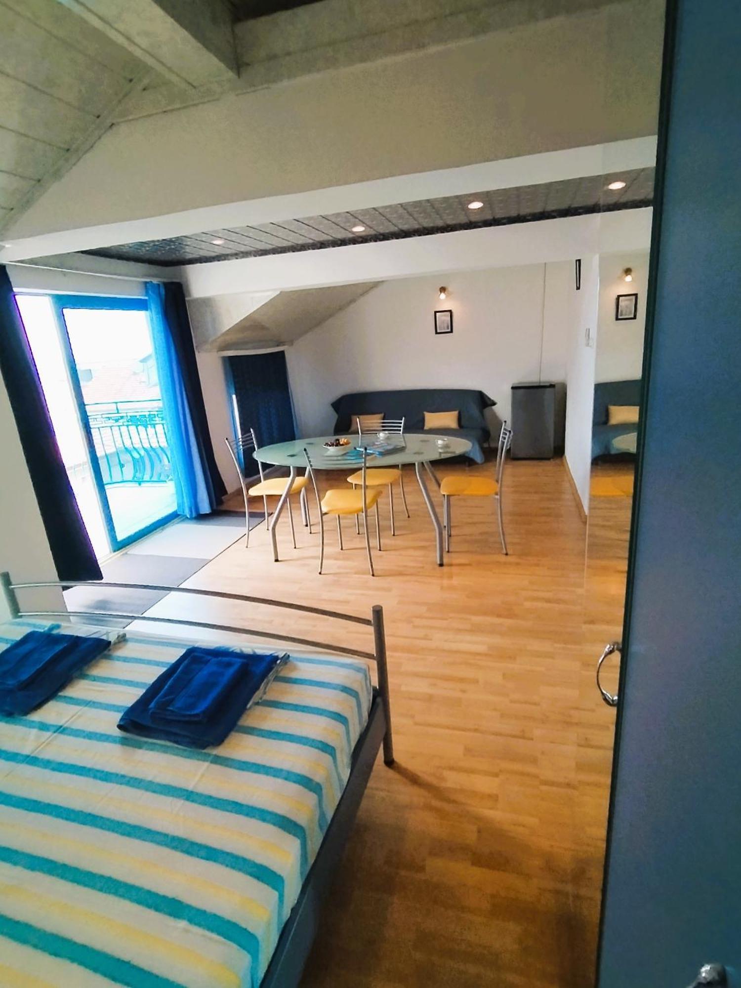 פומורי Lira Sto Apartments מראה חיצוני תמונה