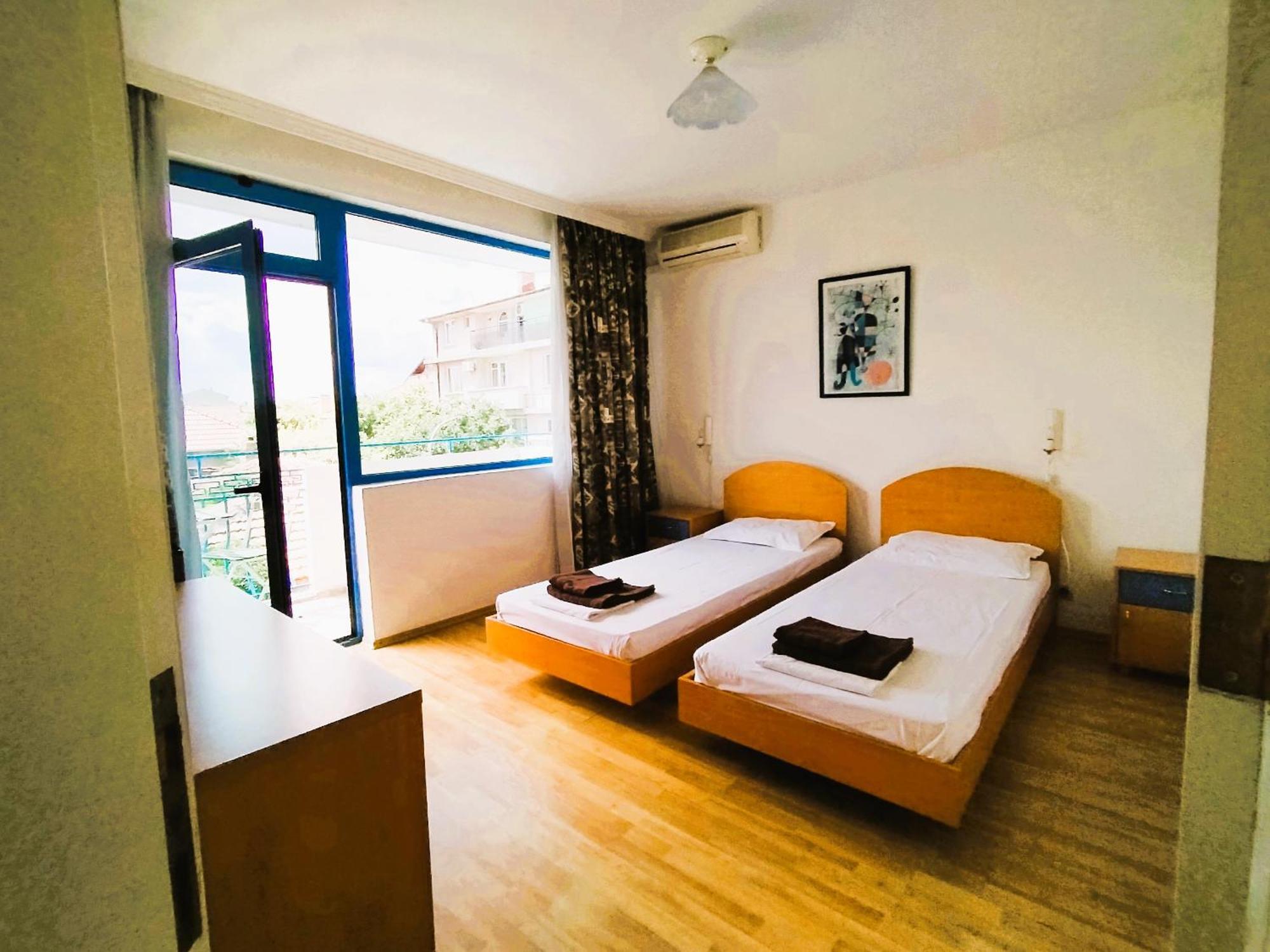 פומורי Lira Sto Apartments מראה חיצוני תמונה