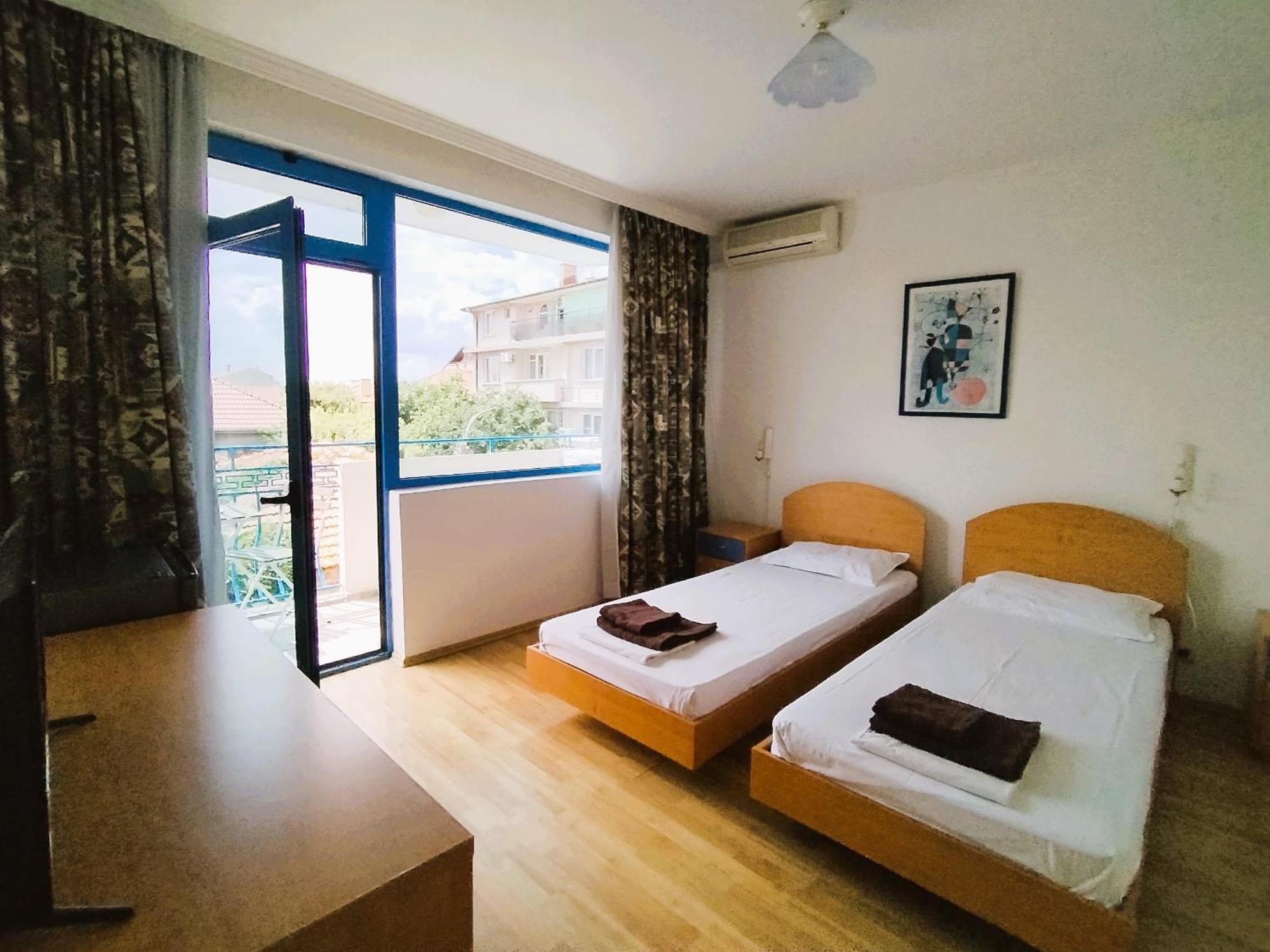 פומורי Lira Sto Apartments מראה חיצוני תמונה