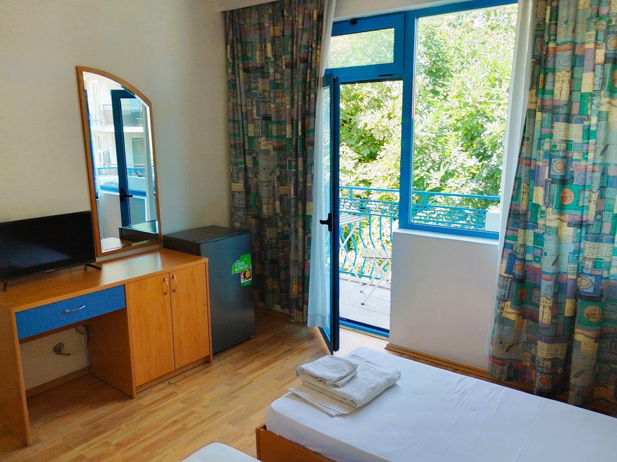 פומורי Lira Sto Apartments מראה חיצוני תמונה