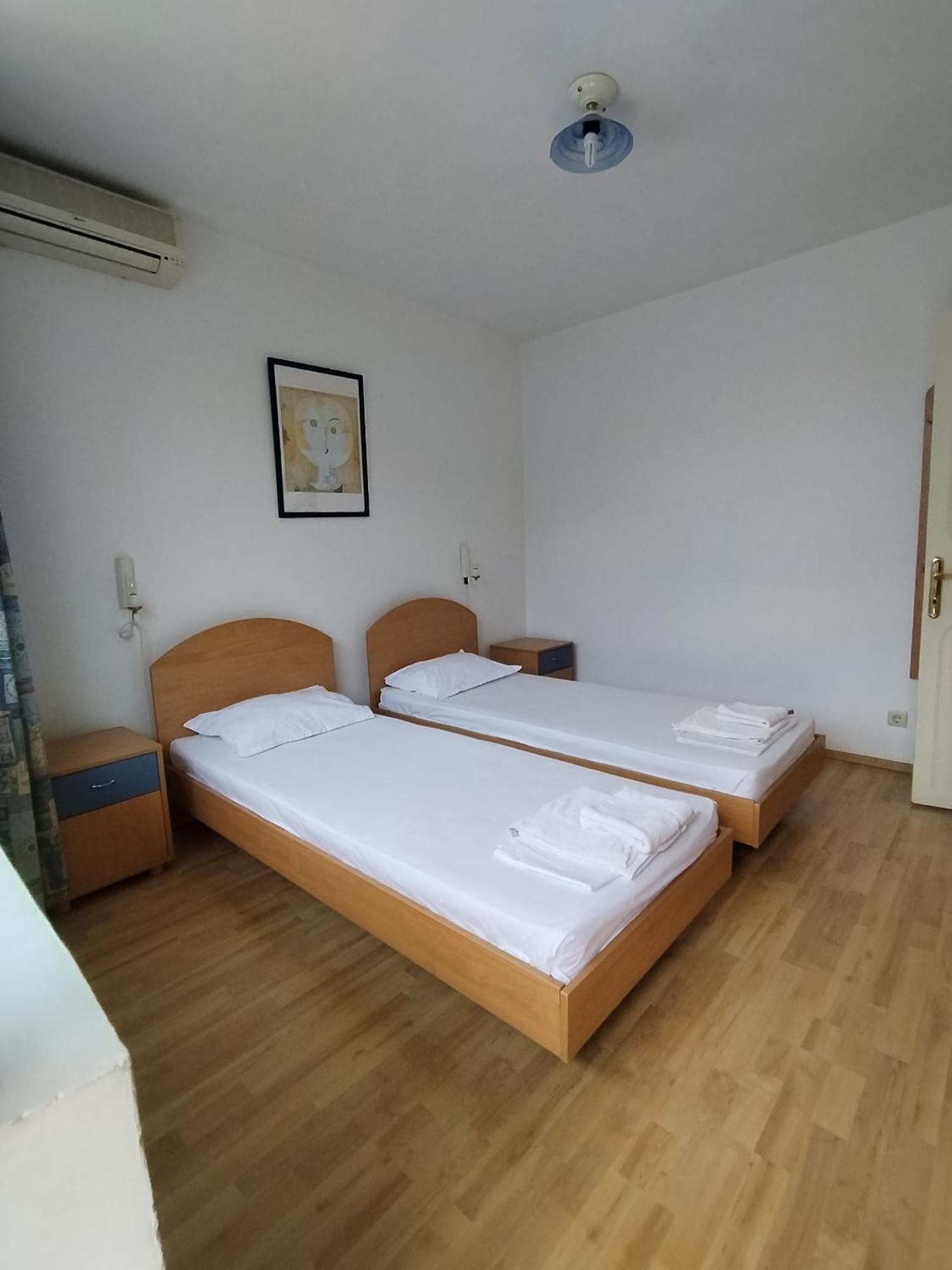 פומורי Lira Sto Apartments מראה חיצוני תמונה