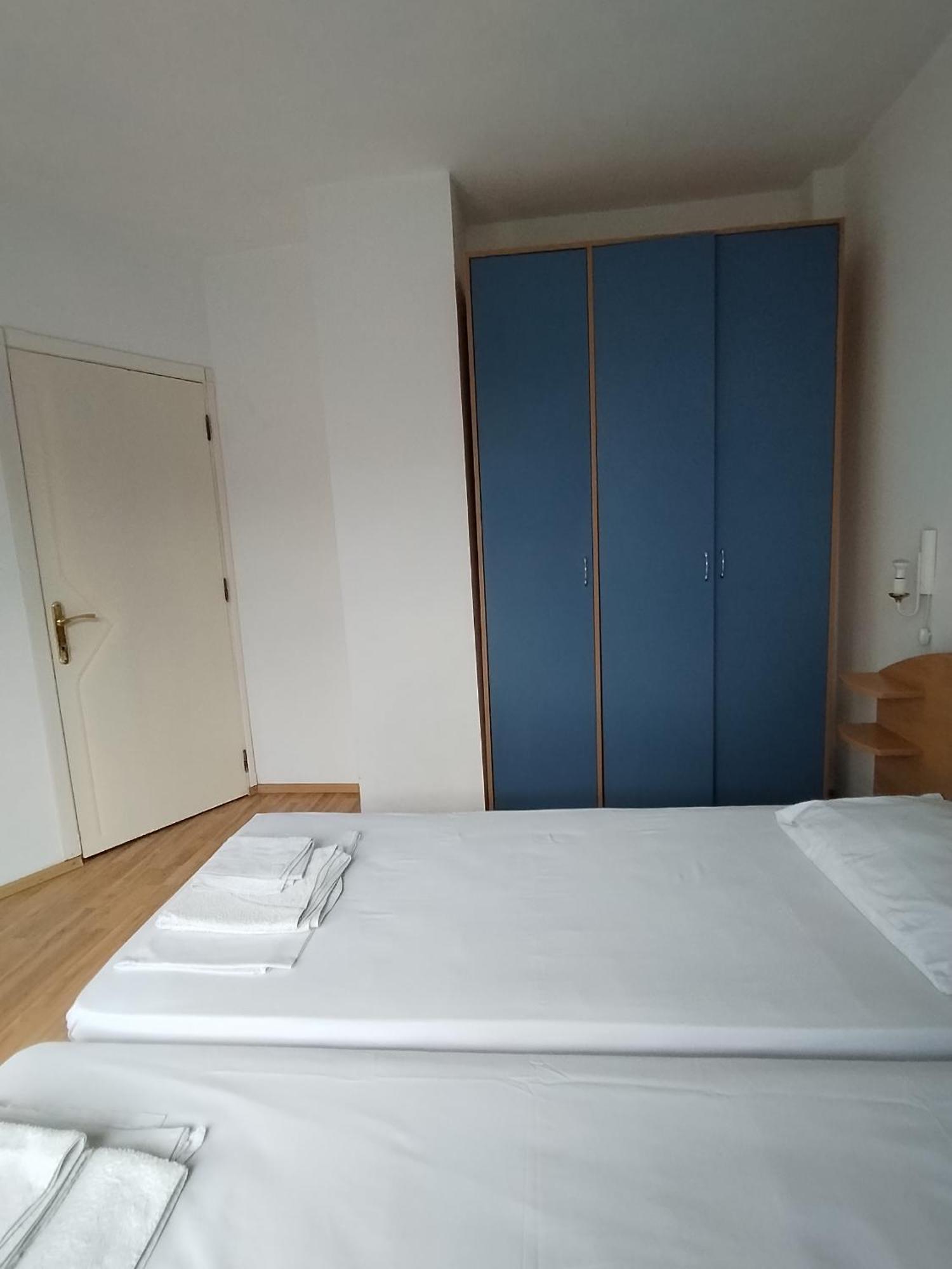 פומורי Lira Sto Apartments מראה חיצוני תמונה