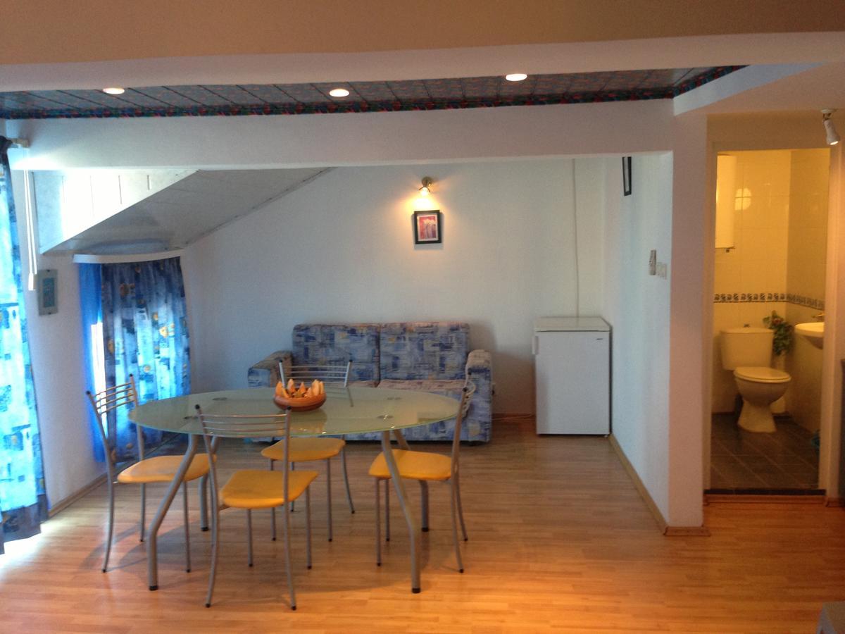 פומורי Lira Sto Apartments מראה חיצוני תמונה